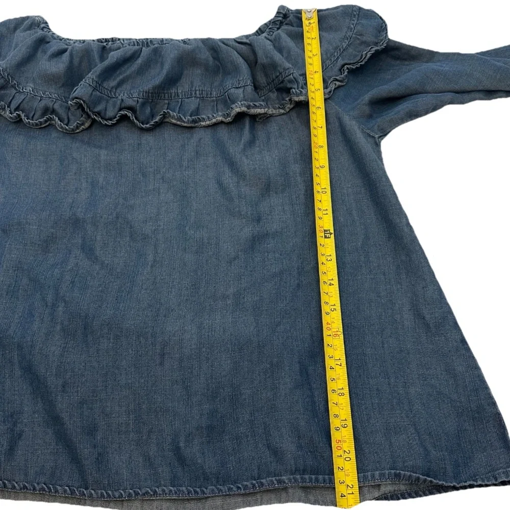 Altar’d State Off Shoulder Denim Blouse Oversized Flowy Ruffle Women’s Size S - Picture 3 of 9